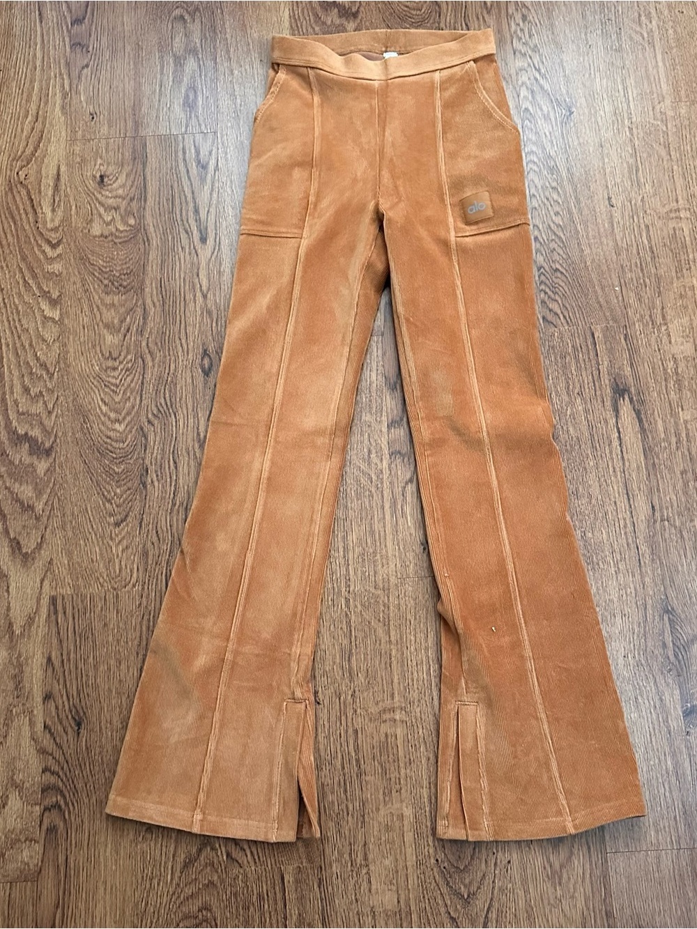 Alo mircro corduroy tan brown Flared Pants size XS side slit elastic waist